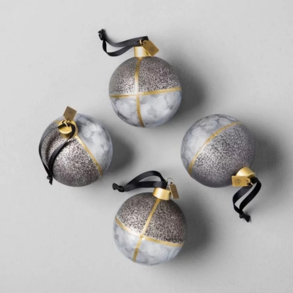 Hearth & Hand w/Magnolia Ornaments